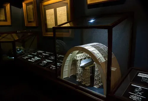 Los Angeles Museum of Jurassic Technology delightfully bewilders