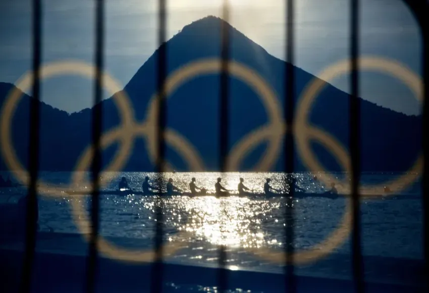 Rowing practice for the 2016 Summer Olympics – Photo by David Goldman / AP