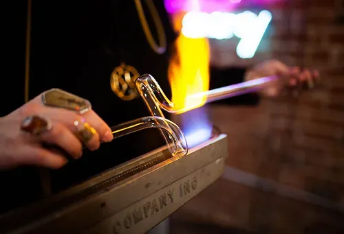 Nostalgic neon is an art form in Seattles glass city