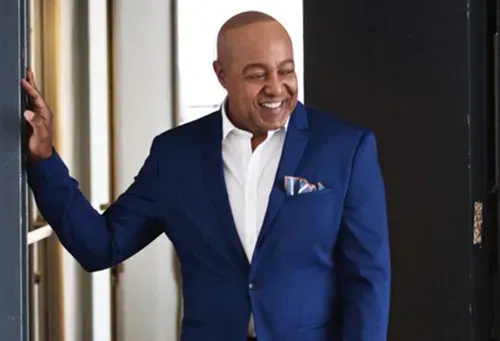 Two-time Grammy winner Peabo Bryson returns to Jazz Alley, May 2 – 5