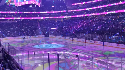 A reflection on queerness and hockey at the Kraken Pride Night